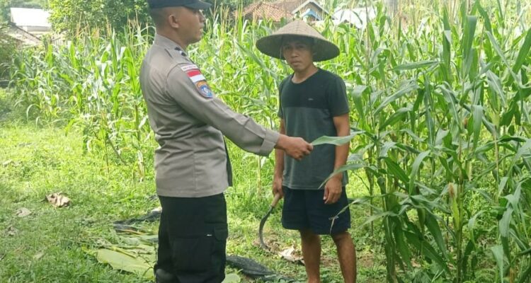 Bhabinkamtibmas Taman Baru Giat Dorong Pemanfaatan Lahan Kosong