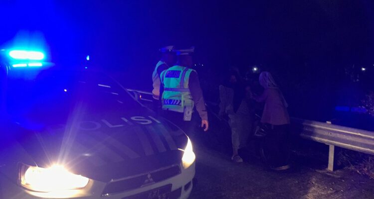 Patroli Malam Satlantas Polres Lombok Barat Jaga Ketertiban Arus Lalu Lintas dan Cegah Balap Liar