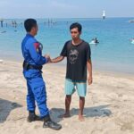 Polairud Gencarkan Imbauan Kebersihan dan Keselamatan di Pantai Senggigi