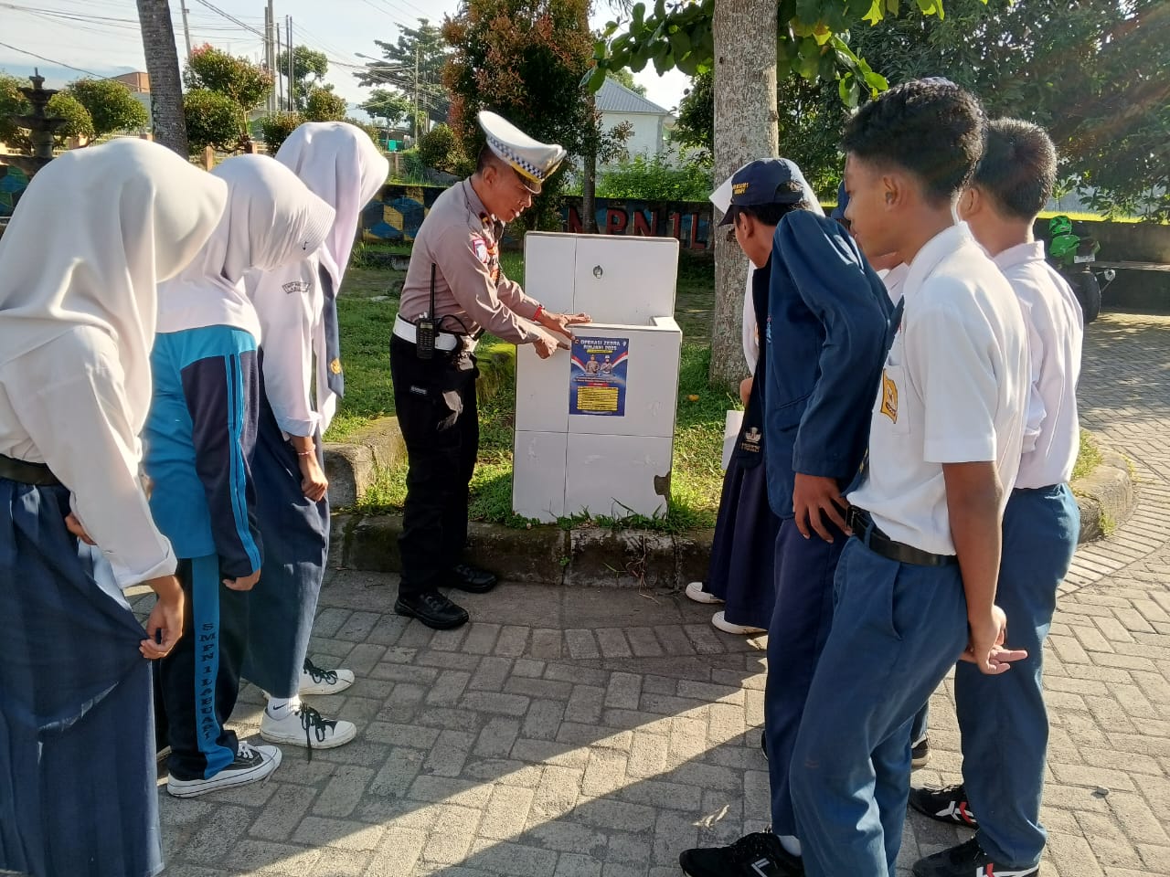 Operasi Zebra Rinjani 2025, Polres Lobar Kampanyekan Keselamatan Jalan ke Wali Murid dan Siswa