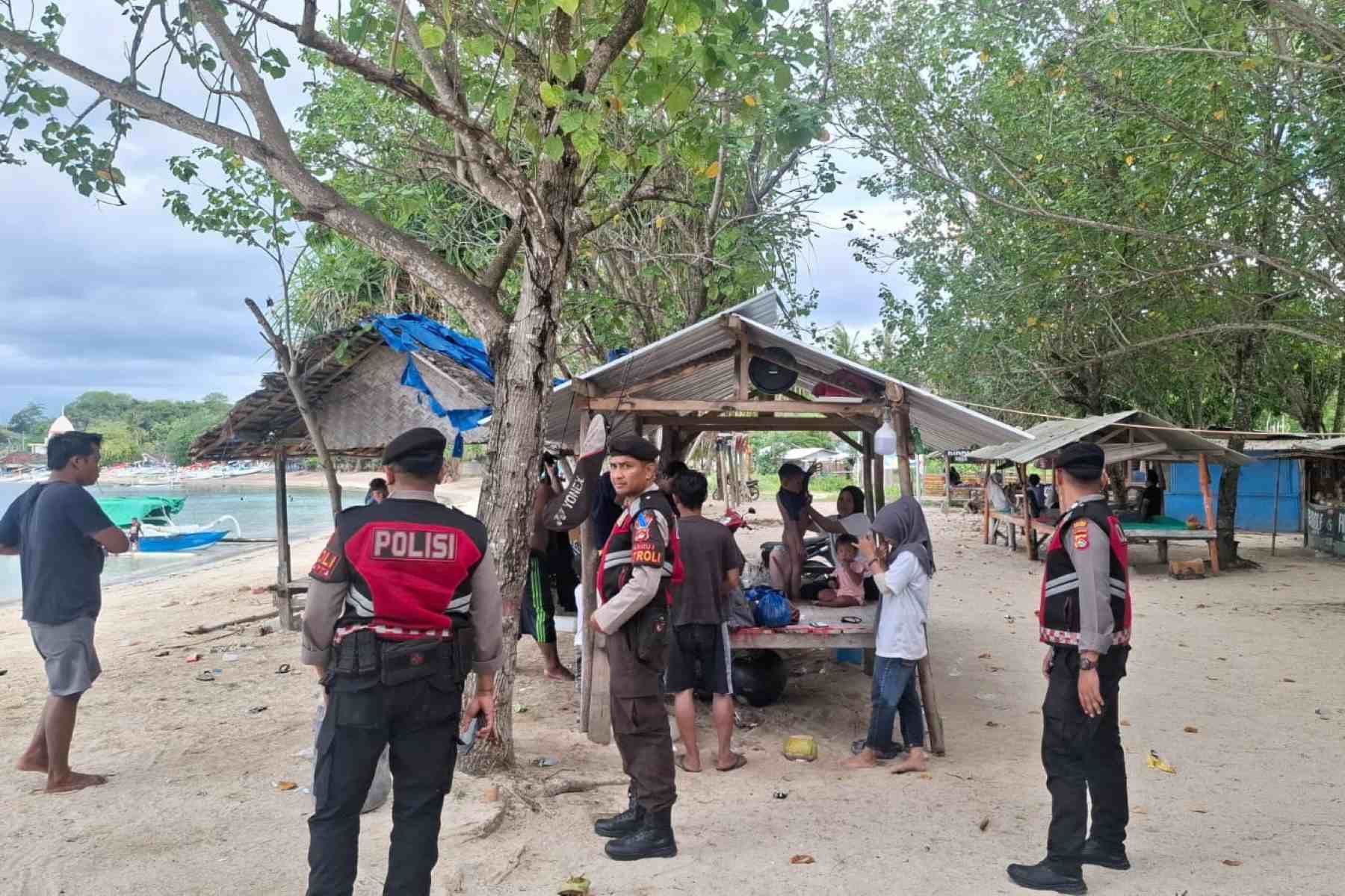 Perlindungan Optimal Polri: Patroli Preventif di Pantai Elak-Elak