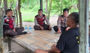 Polisi Sambangi Tokoh Masyarakat Sekotong Barat