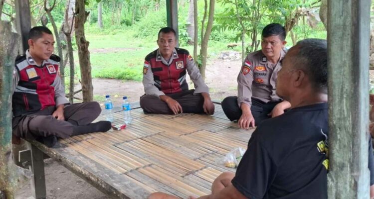 Polisi Sambangi Tokoh Masyarakat Sekotong Barat